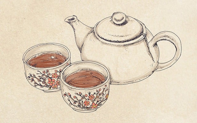 teapot and cups